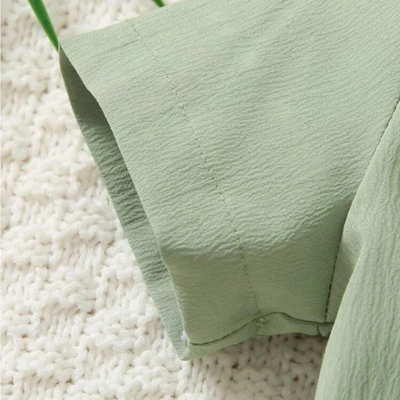 Baby boy bow front shirt and suspender shorts set, 18-24 months, green/tan - Picture 4 of 10